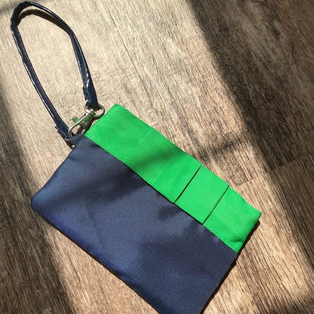 Green grosgrain & navy wristlet
